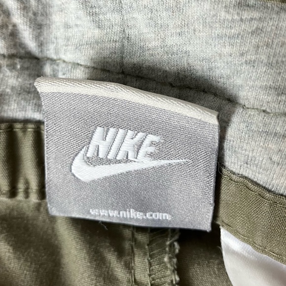 Nike moss green shorts! - Picture 3 of 5